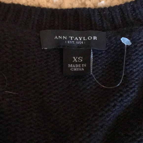 Ann Taylor sweater - Picture 2 of 2
